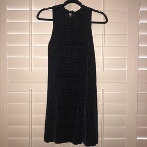 Velvet shift dress!